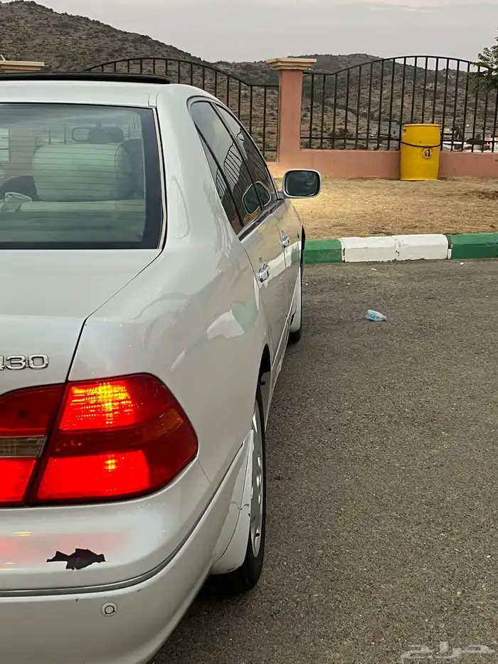 لكزس Ls مع لوحة فردي 5