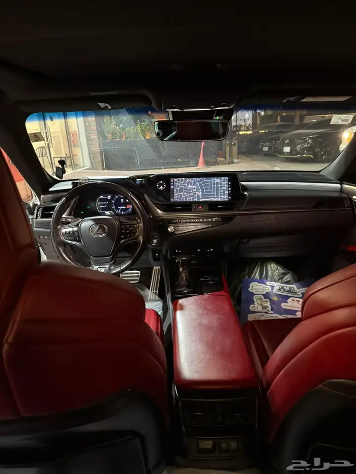 لكزس es350 f sport 2021 7