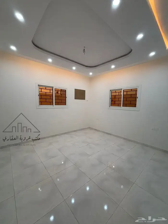 للبيع شقق تمليك دور ارضي مشب تبوك حي الاخضر 11