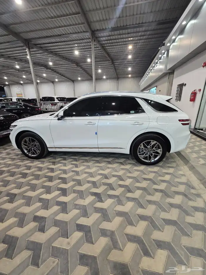 جينيسس GV70 وكاله 2024 ابيض 3