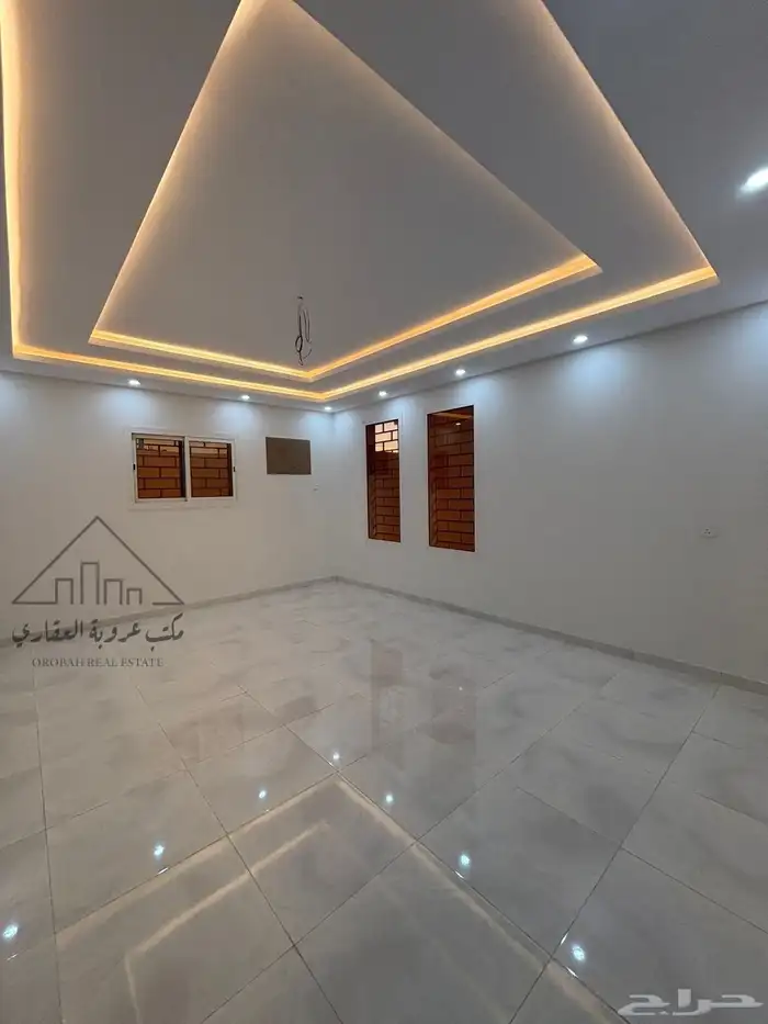 للبيع شقق تمليك دور ارضي مشب تبوك حي الاخضر 4