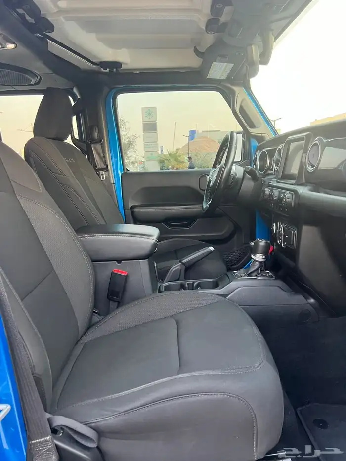 جيب رانجلر صحارى 2022 13