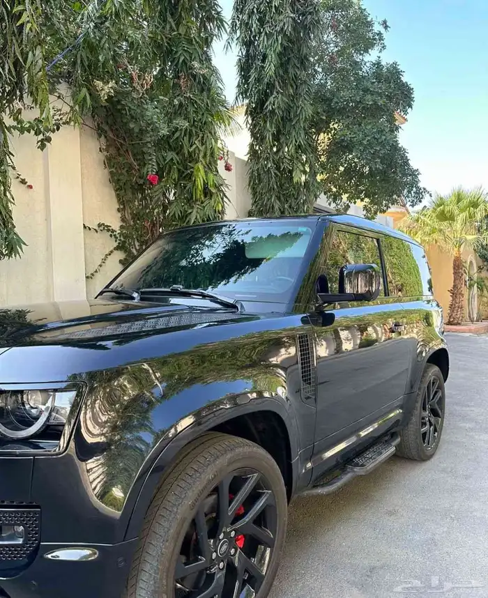 ديفندر للبيع 7