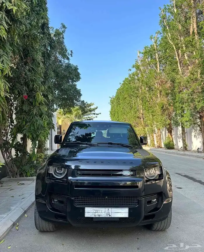 ديفندر للبيع 6