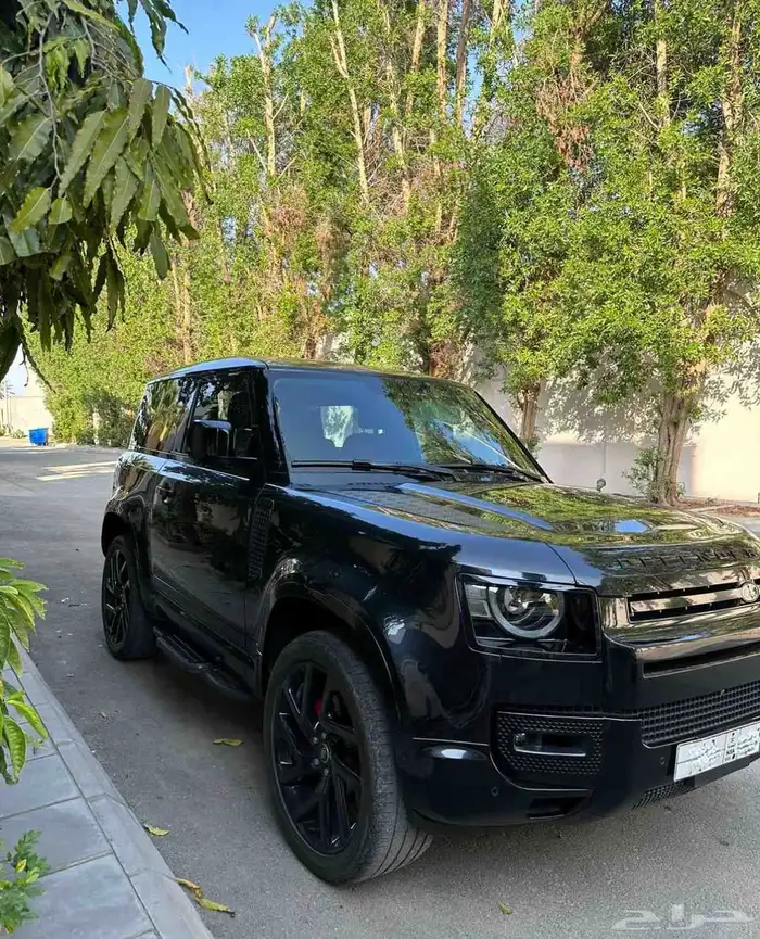 ديفندر للبيع 9