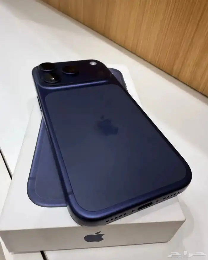 ايفون 17 برو العادي الون كحلي 256 قيقا 2