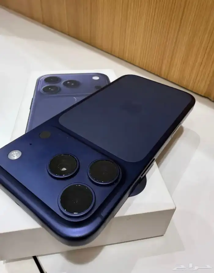 ايفون 17 برو العادي الون كحلي 256 قيقا 5