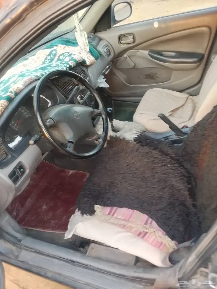 نيسان صني 2001 4