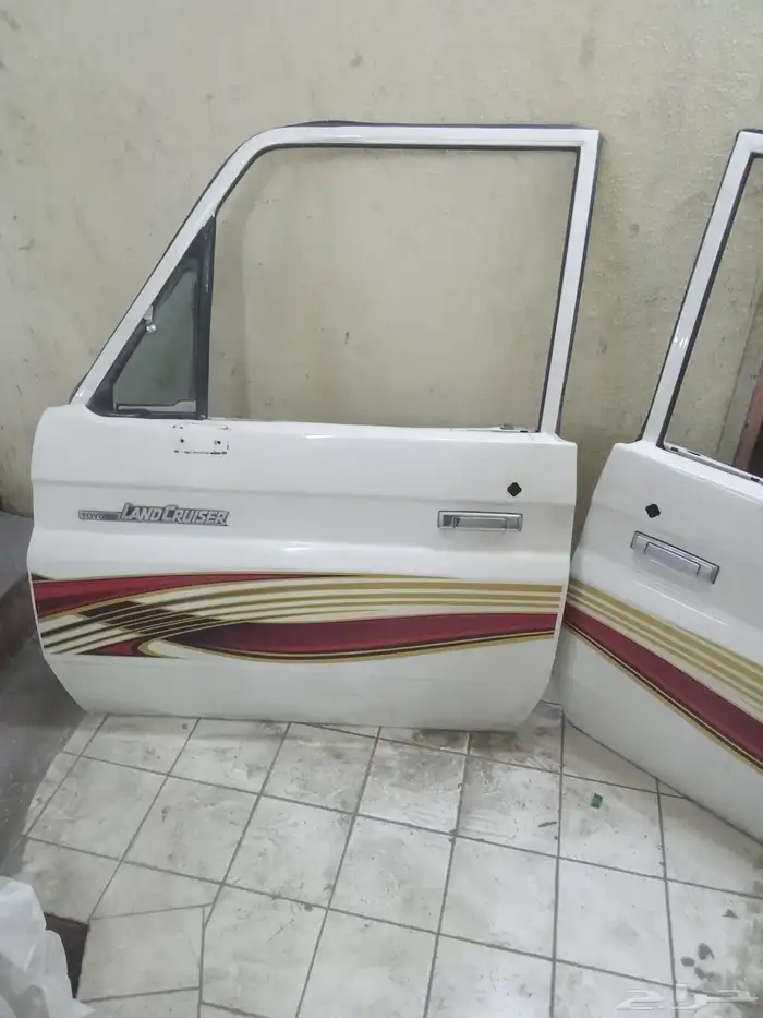 غماره بودي كامل مع الابواب جيب 2009. نظيفه لا تخلو من الرش 4