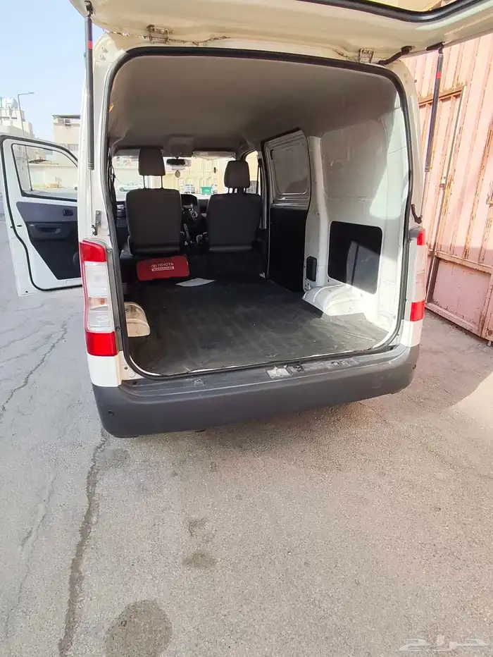 تويوتا باص بضاعة موديل 2024 7