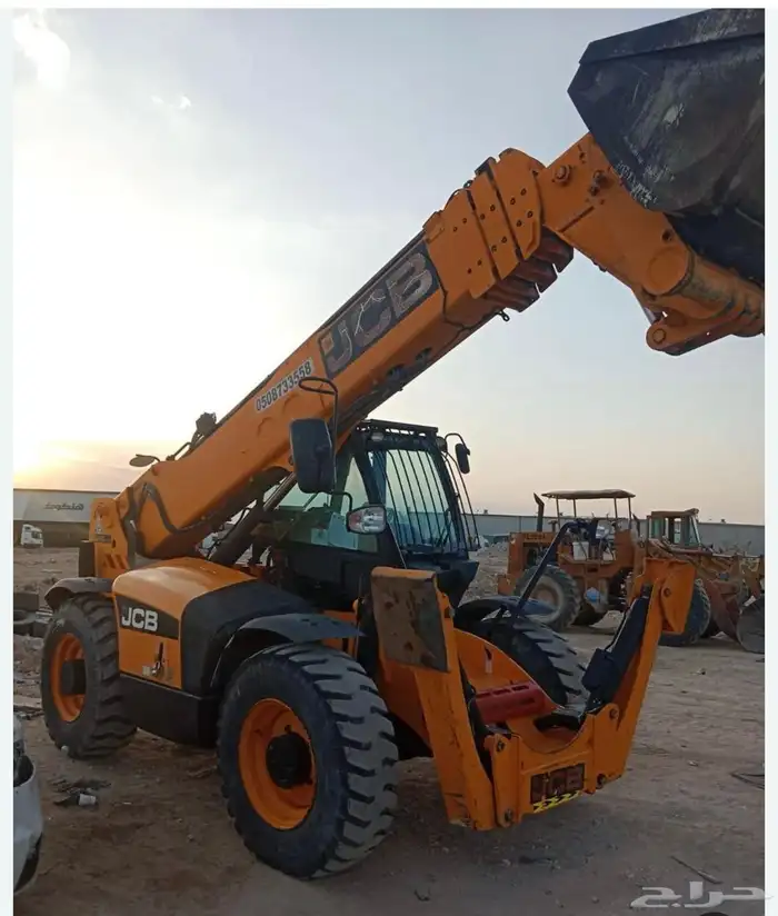 تاجير رافعات شوكيه كرينات بجميع احجامها 0