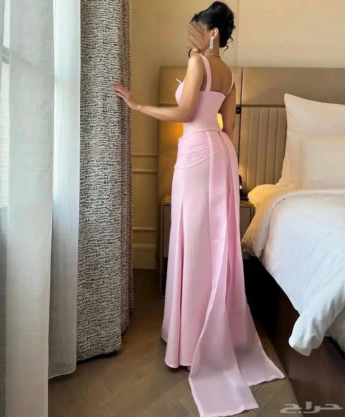 فستان من المصممه حصه الاسعدي 1