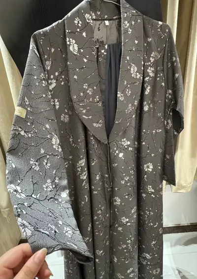 عباية لم يتم لبسها index