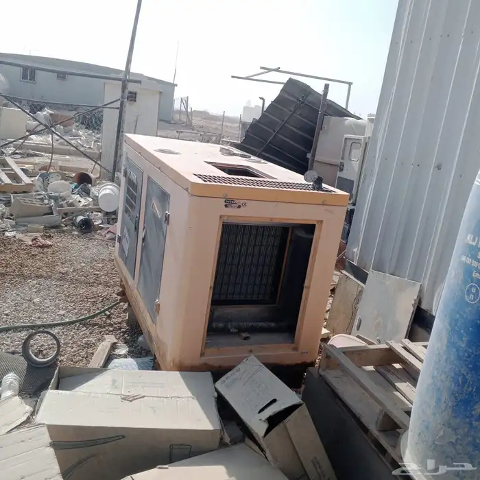 سقالات وعدد 2 مولد كهرباء 1