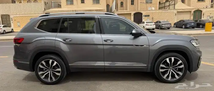 فلوكس واجن تيرامونت فل كامل R-Line 2