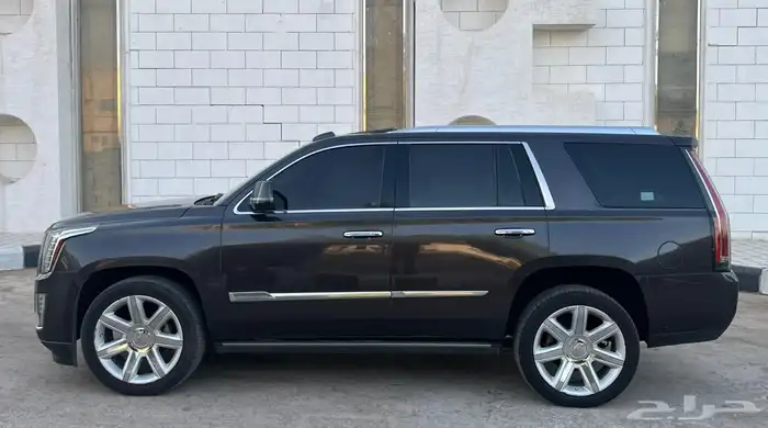 كاديلاك اسكاليد 2016 (بحالة ممتازة) 4