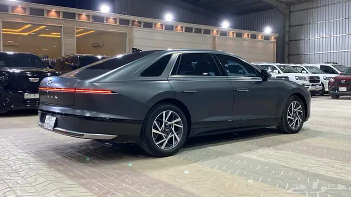 هيونداي ازيرا 2025 كلاسيك الوعلان ممشى قليل 2