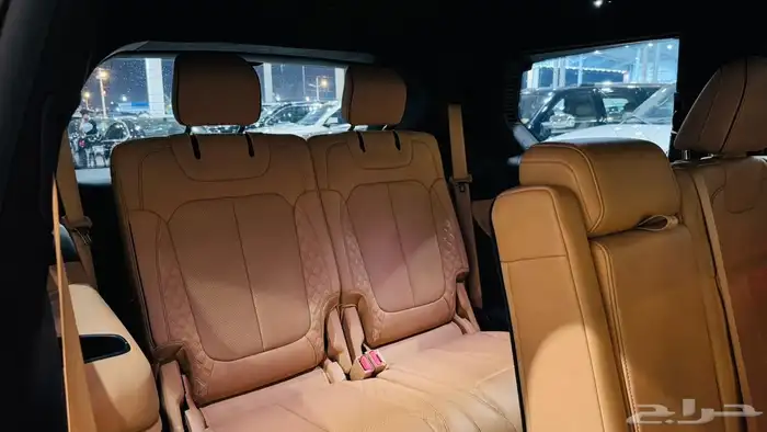 جراند شيروكي 2021 ساميت ( بحالة ممتازة ) 12