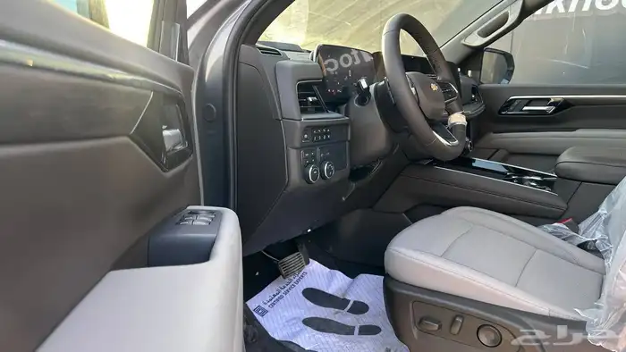 شيفروليه تاهو LS 2025 دبل لدى شركة عبدالمجيد الخضر 12