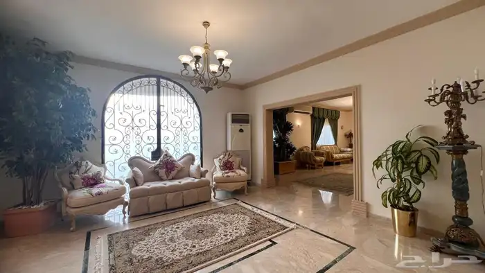 للبيع 3 فلل في جدة حي النعيم كل فيلا بصك مستقل 2