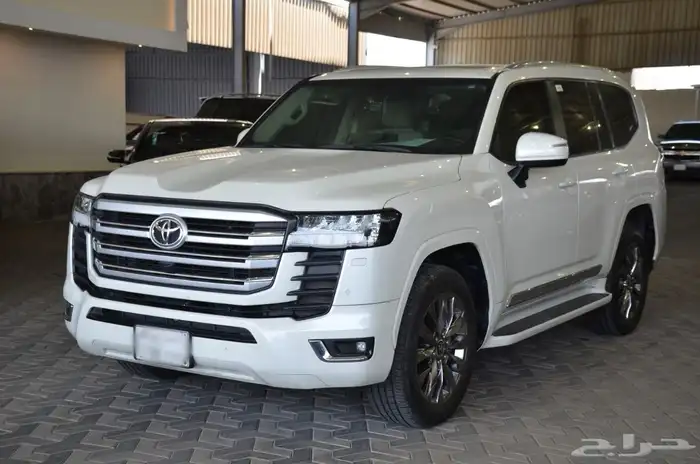 تويوتا لاند كروزر GXR L 4 2023 وارد عبداللطيف 0
