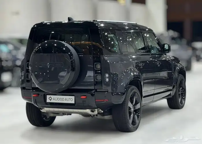 لاندروفر ديفندر X موديل 2025 فل كامل جديد . 5