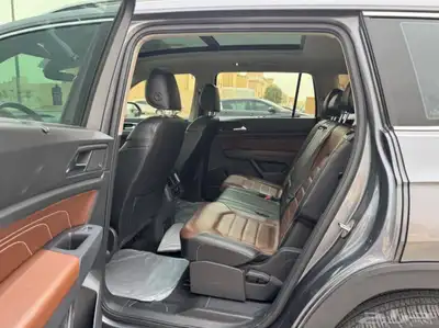 فلوكس واجن تيرامونت فل كامل R-Line index