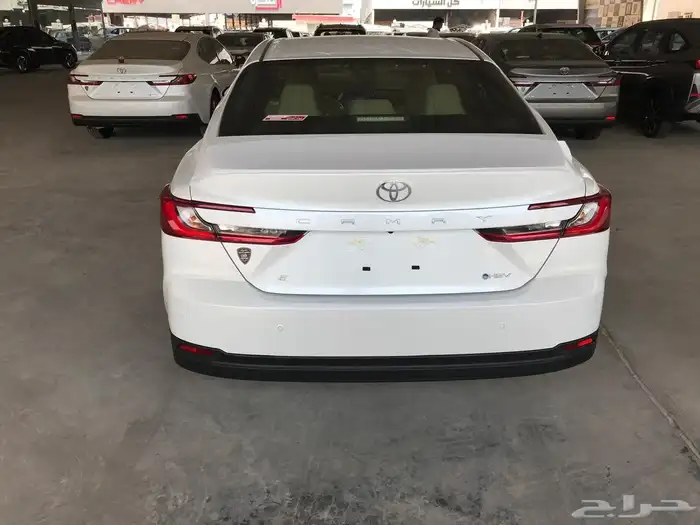 تويوتا كامرى Eهيبرد موديل 2025 1