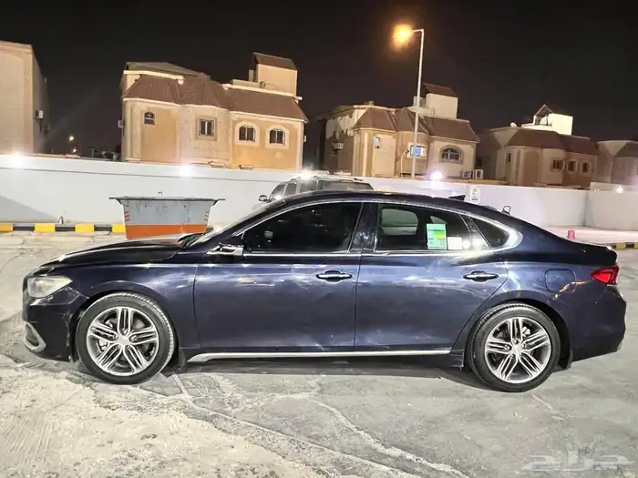 هبونداي ازيرا 2018 للبيع 3