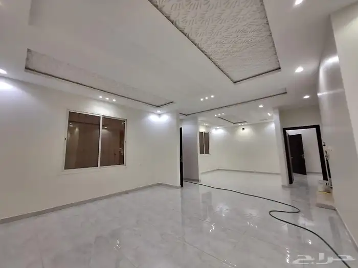 فيلا للايجار في حي الرمال ريبال شهري 5500 2