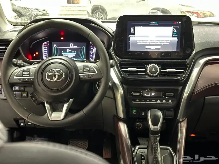 تويوتا أوربان كروزر GLX فل كامل موديل 2026 تقسيط وكاش 8