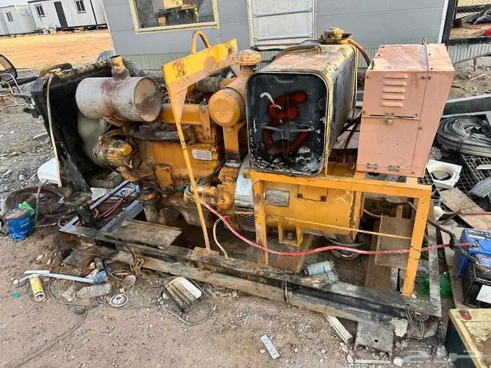 ماكينة كهرب مستخدم كوماتسوو 50كيلو 6