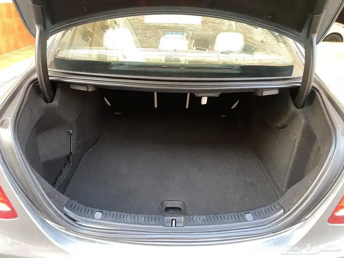 مرسيدس E300 موديل 2017 21