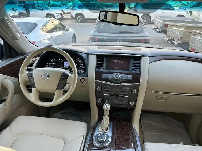 نيسان باترول بلاتنيوم 2017 8 سلندر. عداد 293 ألف كيلو 5