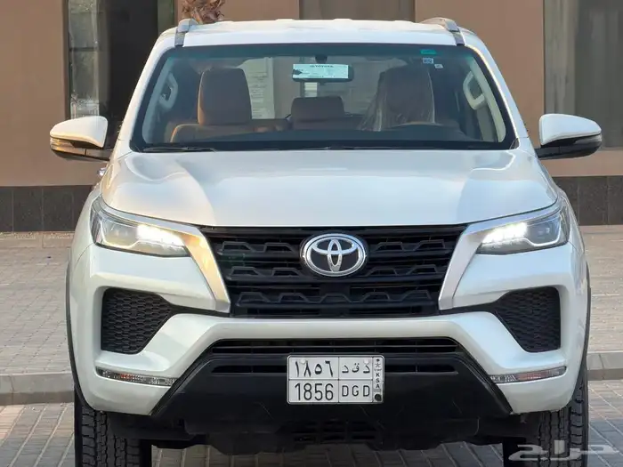 فورتشنر 2022 ديزل دبل 4