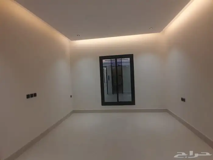 للبيع دور ارضي بمدخل مستقل من 6غرف بحي الحسام ب570الف 15