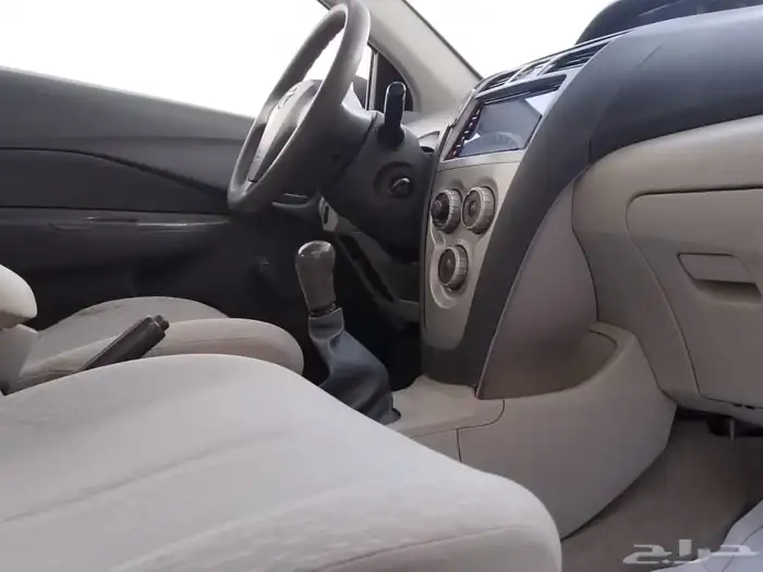 تيوتا يارس 2013 5