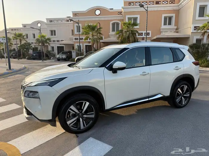 2024 Nissan X-Trail SL 4