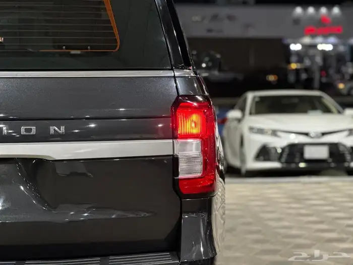 اكسبديشن XLT فل كامل موديل 2023 6