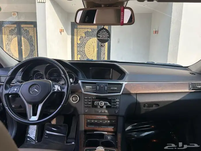 مرسيدس E200 AMG نظيف 9