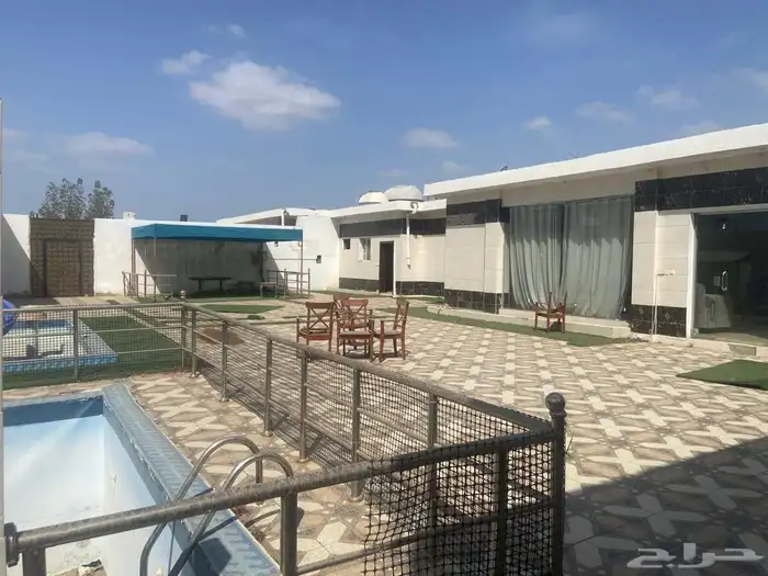 استراحة للبيع في حي الرياض 0