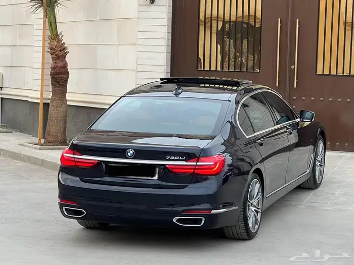 BMW - Li730 - - 2019 بي ام دبليو - سعودي - فل 4