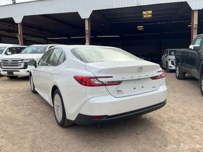 كامري E-plus 2025 3