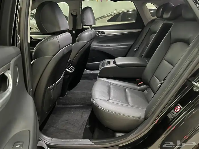 هيونداي ازيرا 12