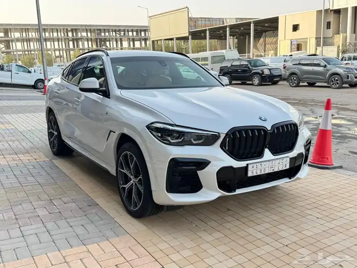بي ام دبليو X6 2023 ناغي على الضمان والصيانه 1