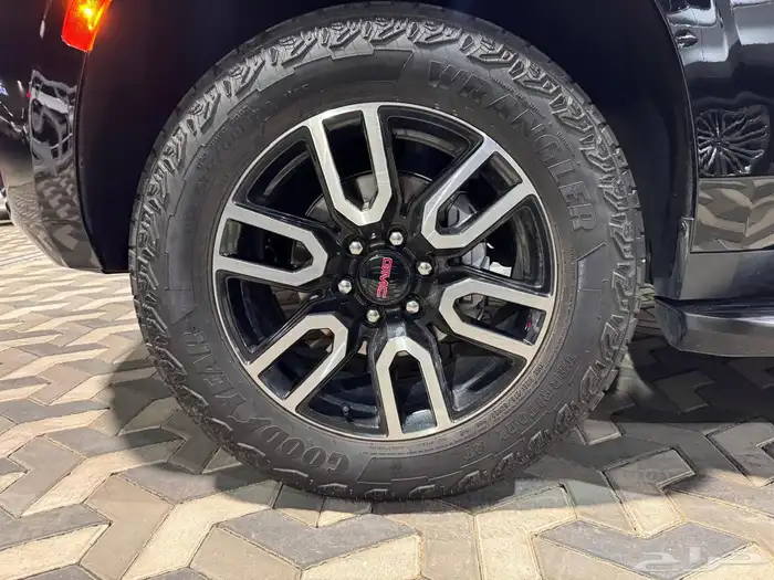 جمس يوكن 2023 8