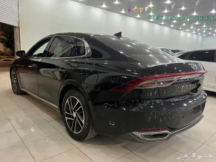 هيونداي ازيرا 3