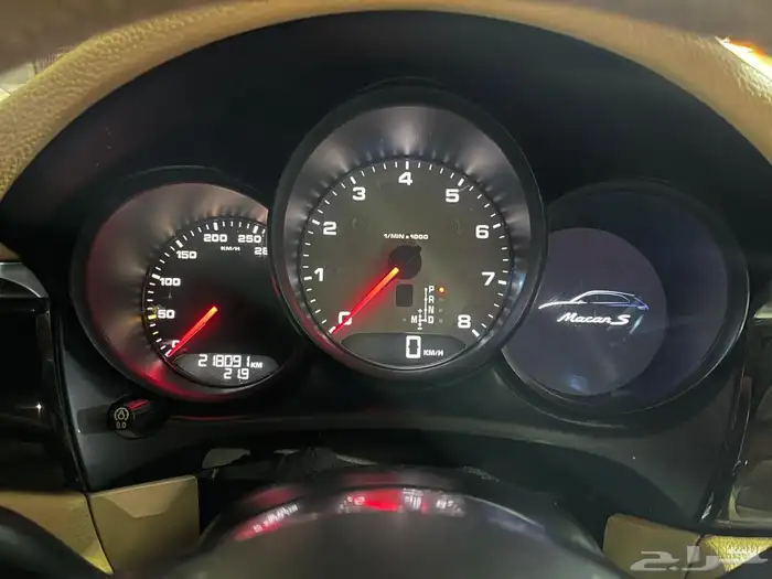 بورش ماكانS 32