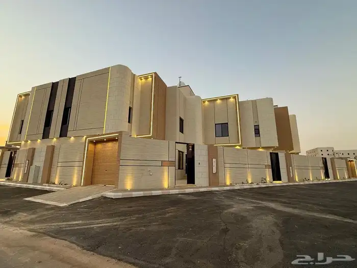 4 فلل للبيع اشرق المطار أقريب من شارع الجامعه والخدمات 1