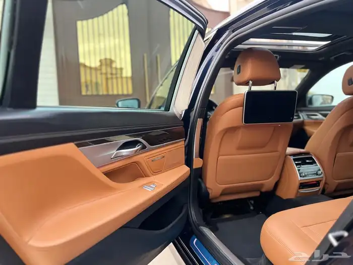 BMW - Li730 - - 2019 بي ام دبليو - سعودي - فل 8